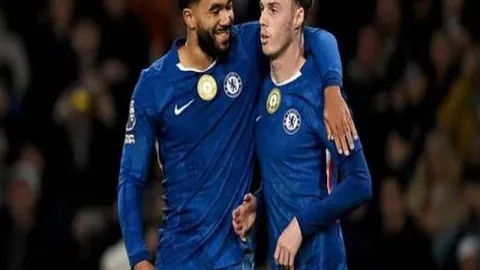 上海海港开门黑，徐新首秀红牌被罚，布鲁诺进球助力武汉长江获胜